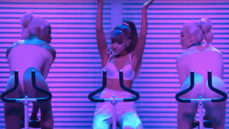 Illustration for article titled Ariana Grande Makes Us Suffer Through a Soul Cycle Performance at the MTV VMAs